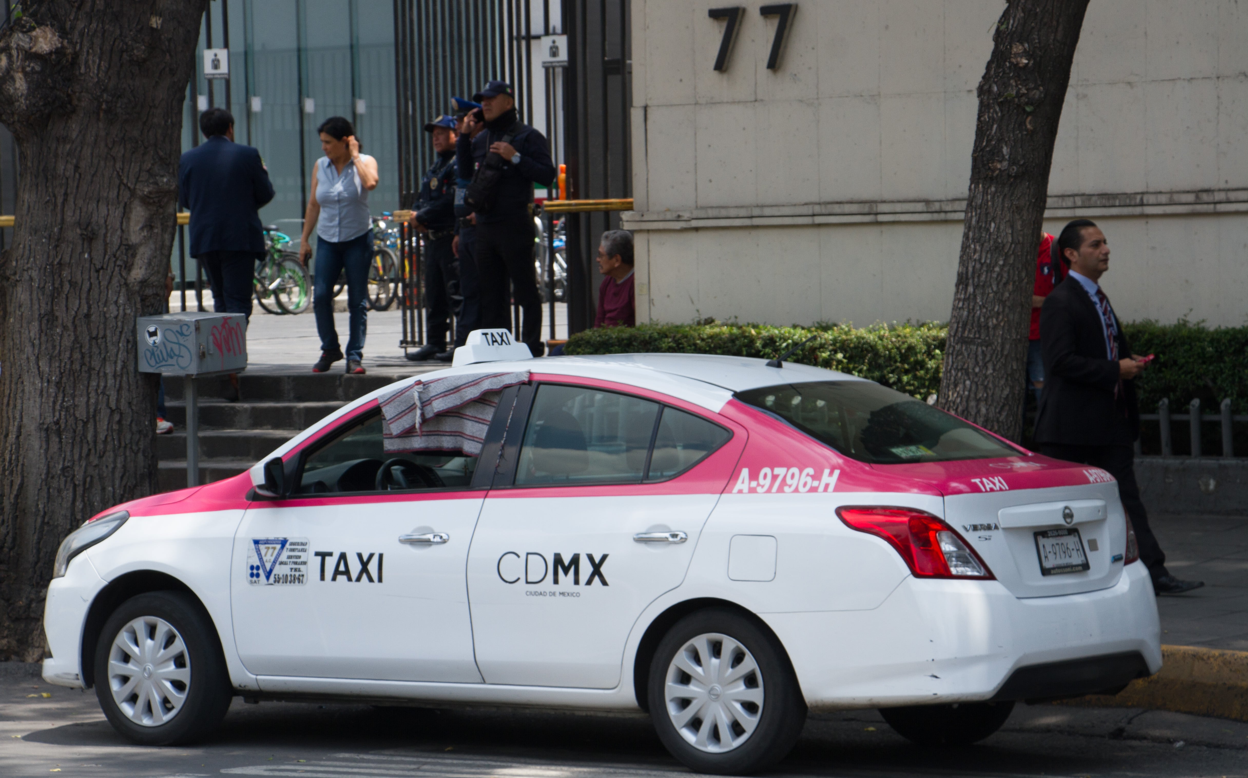 Los taxistas se manifestarán desde las 5:00 horas.