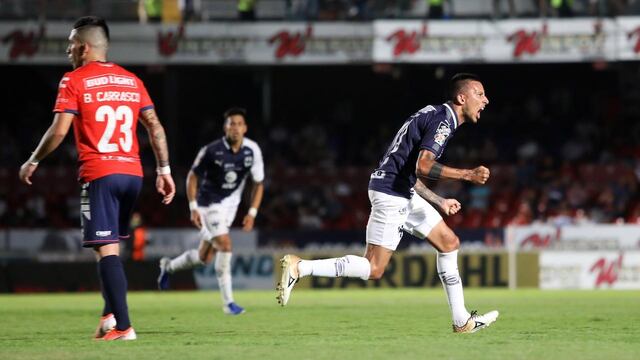 Vangioni celebrando el único gol del partido