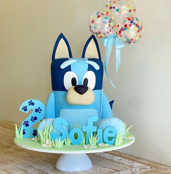 Ideas de pastel de Bluey para fiesta infantil de niña