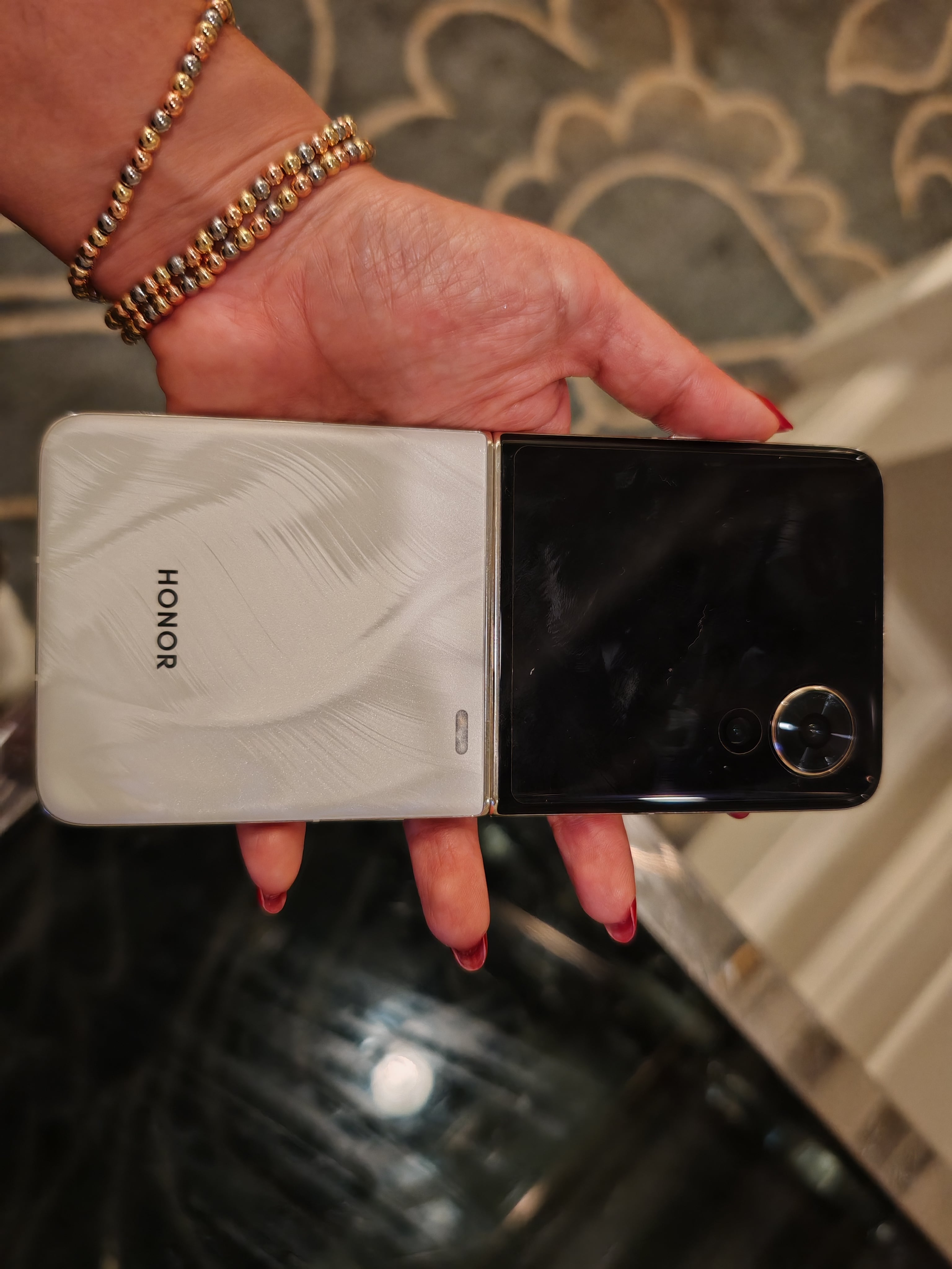 HONOR Magic V Flip, foto tomada con HONOR Magic6 Pro