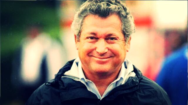 Vucetich sería el nuevo DT de Ronaldinho tras el despido de Ambriz en Gallos Blancos