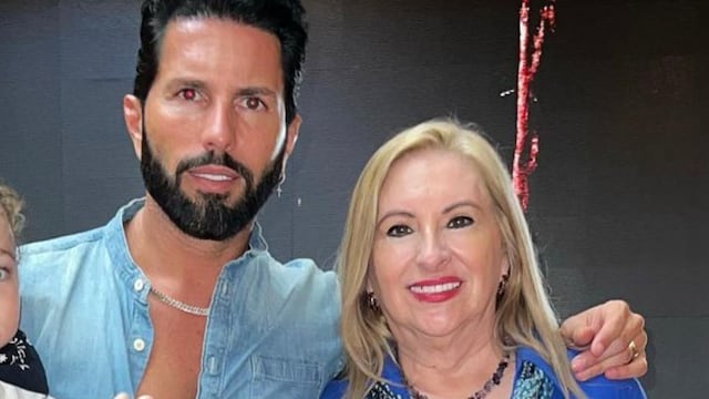 Poncho de Nigris y su mamá, Leticia Guajardo