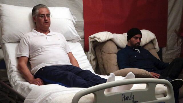 Alejandro Vera Jiménez. En huelga.