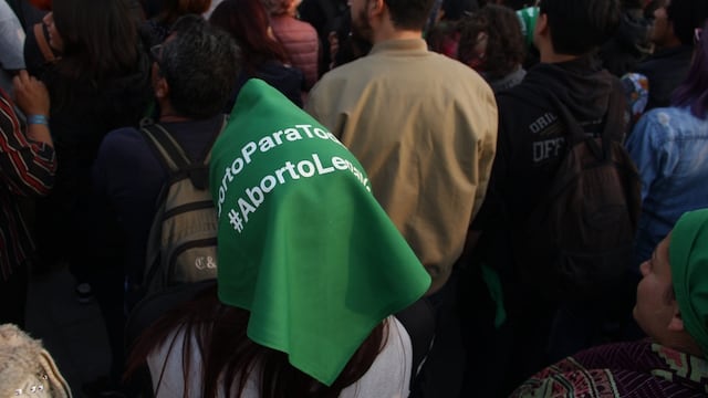 Pañuelo a favor de la legalización del aborto