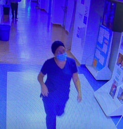 Falsa enfermera acusada de robo