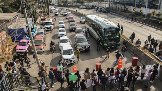 Estudiantes del CIDE liberan la México–Toluca tras bloqueo de casi 7 horas