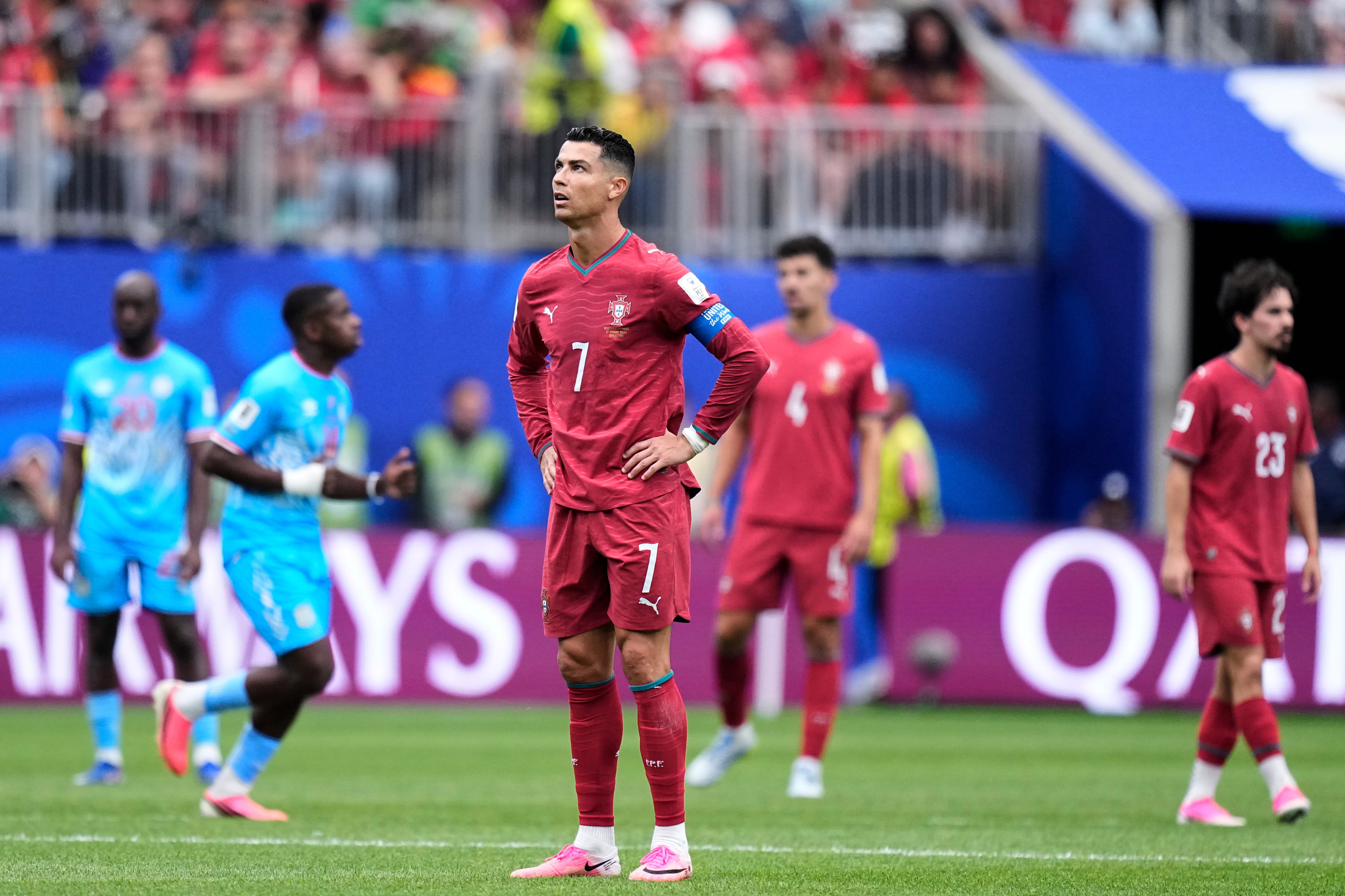 Cristiano Ronaldo tocó menos el balón que el portero Diogo Costa en el debut de Portugal.