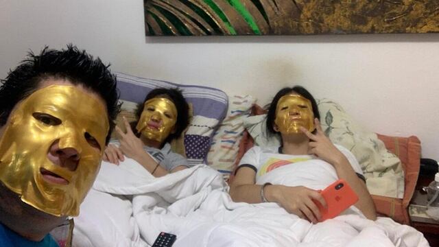 Cuando tu papá se lleva hasta las mascarillas a la pijamada.