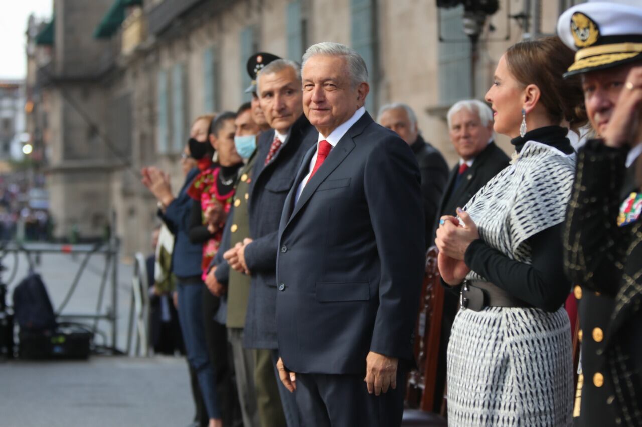 AMLO en el Zócalo para mensaje