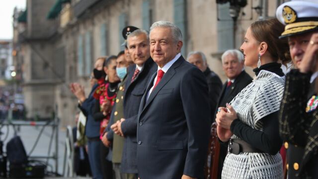 AMLO en el Zócalo para mensaje