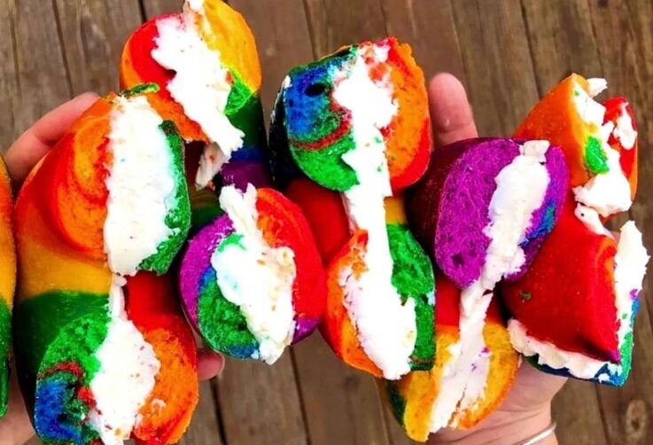 Postres LGBT de Maison Crofflee