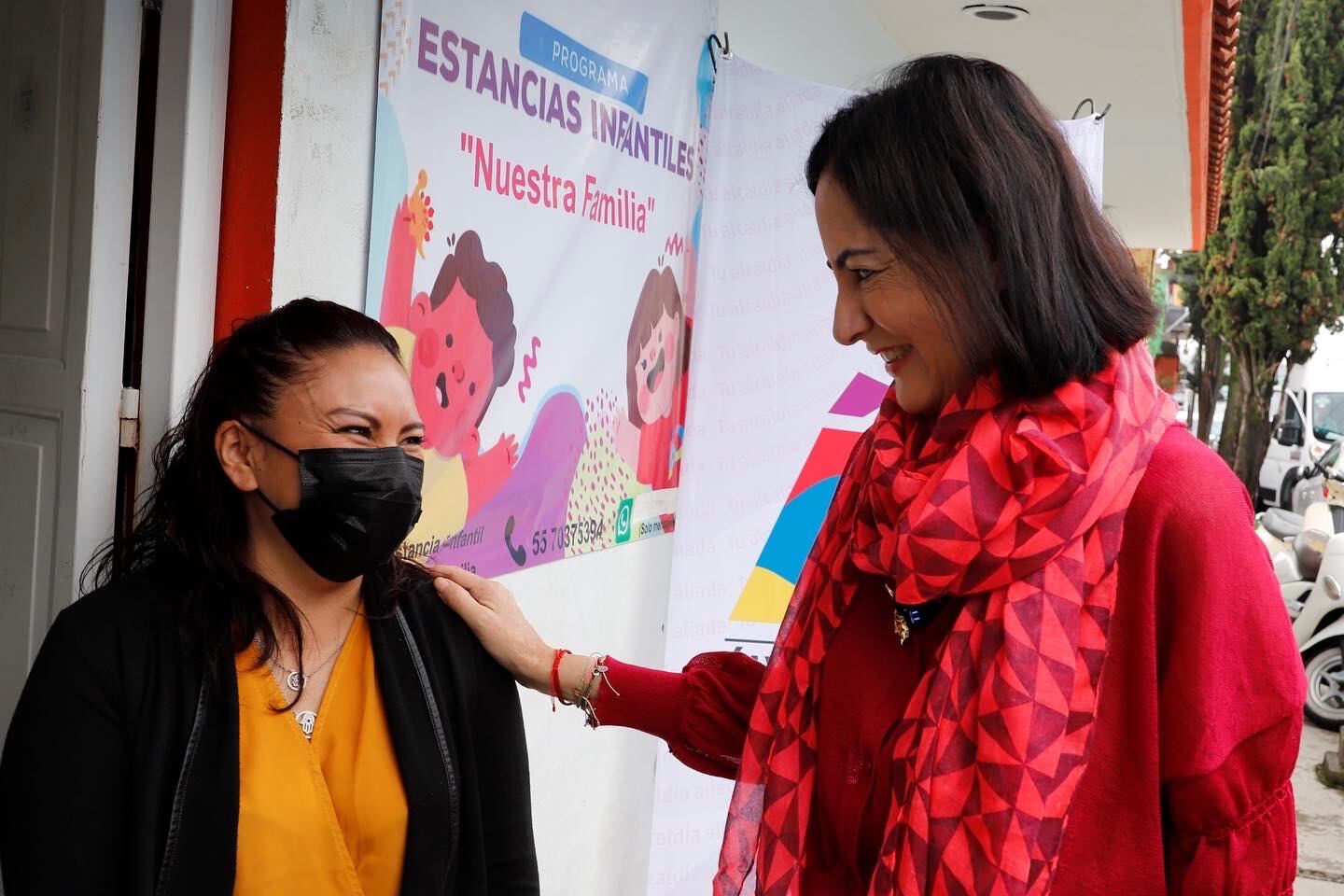 Lía Limón entrega apoyos en Estancias Infantiles