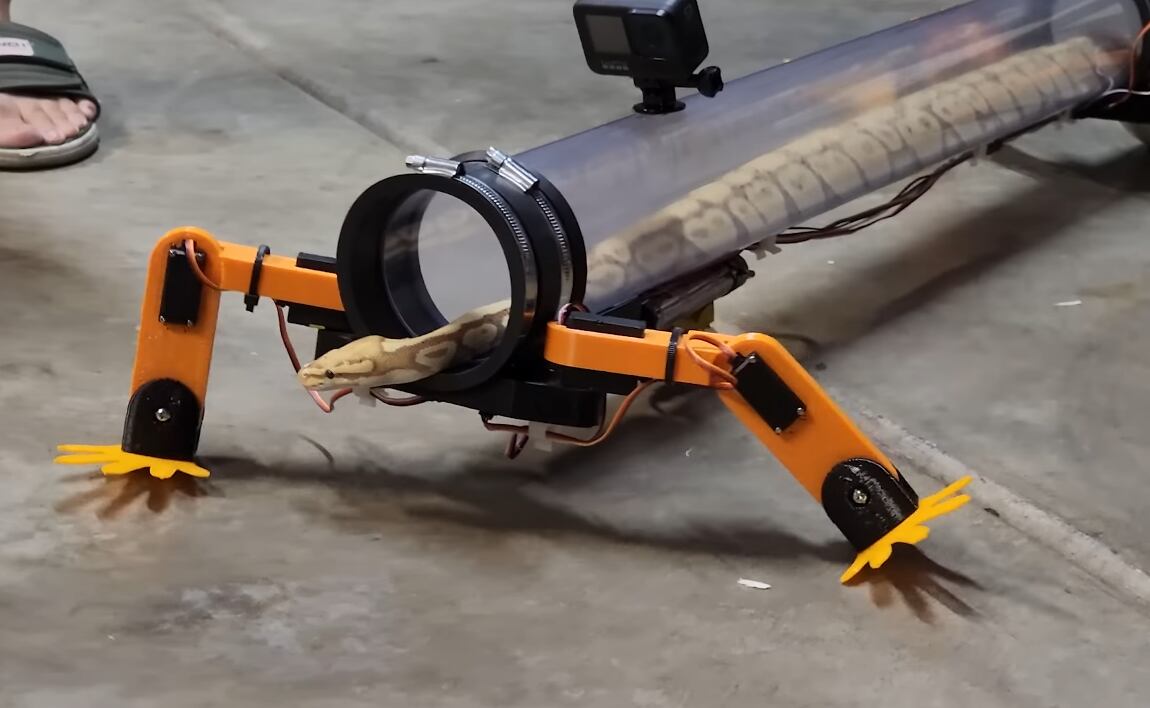 Serpiente caminando con pata robóticas
