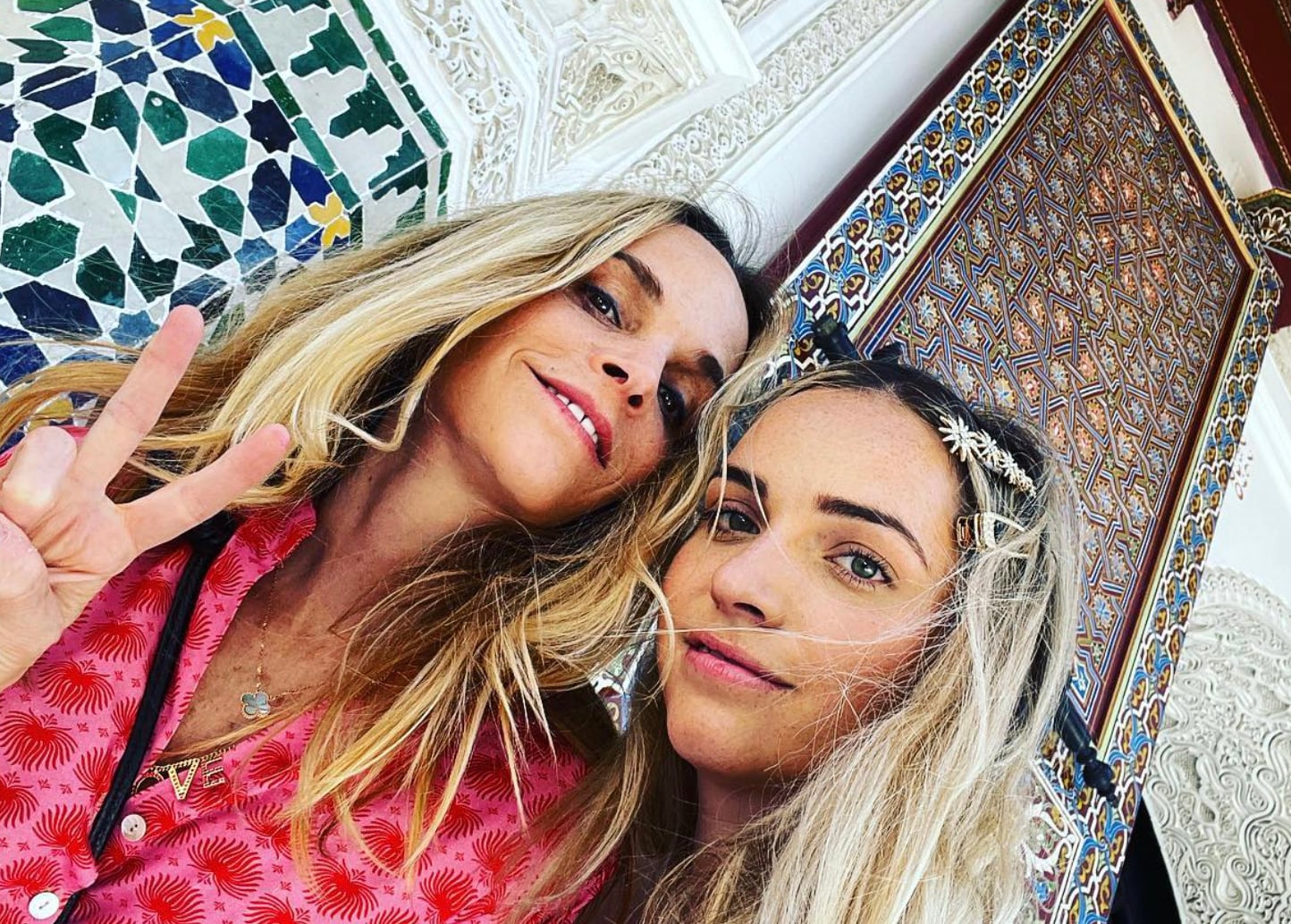 Amparo Serrano y su hija, Minnie West