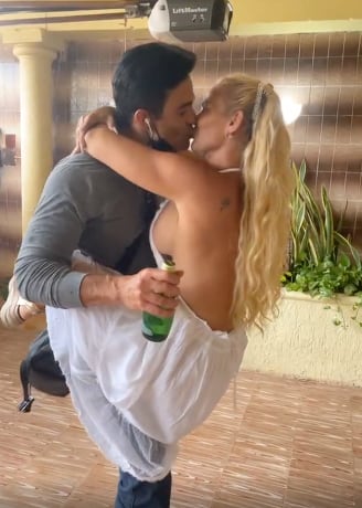 Niurka, Julian Gil