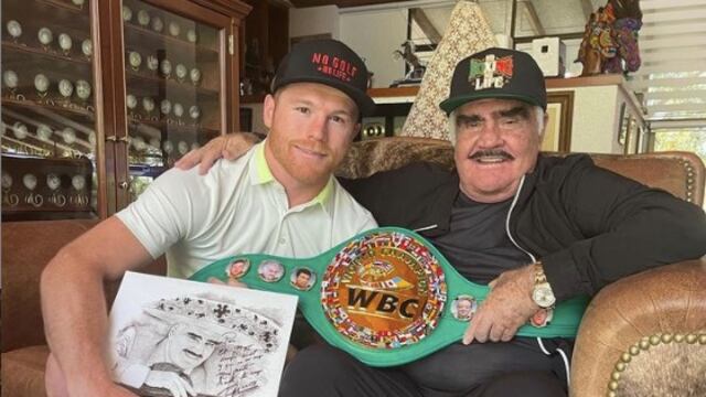 Canelo presumió una foto junto a Vicente Fernández