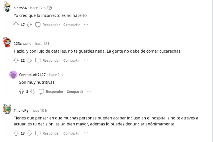 Ex empleada evidencia a restaurante por tener cucarachas
