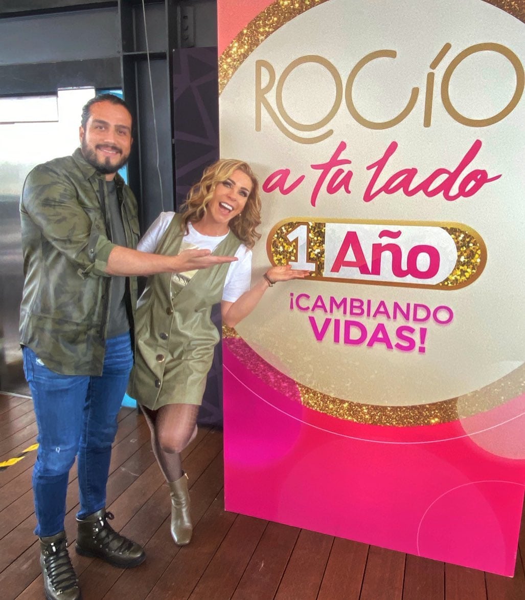 Andrés Tovar acompaña a Rocío Sánchez Azuara en su llegada a TV Azteca