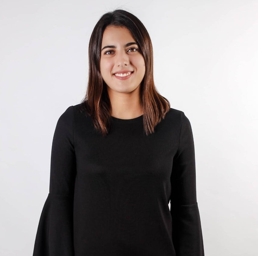 Valeria Bermea, esposa de Edgar se cae