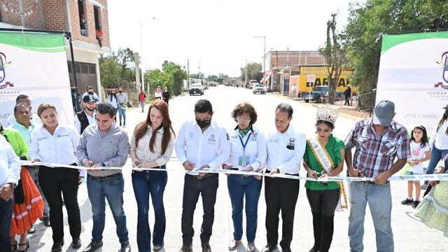 Ricardo Gallardo inaugura calle Abasolo en El Refugio, San Luis Potosí