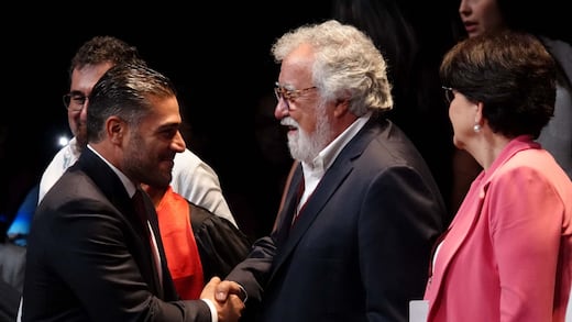 Alejandro Encinas: otra pieza de la gran familia de poder