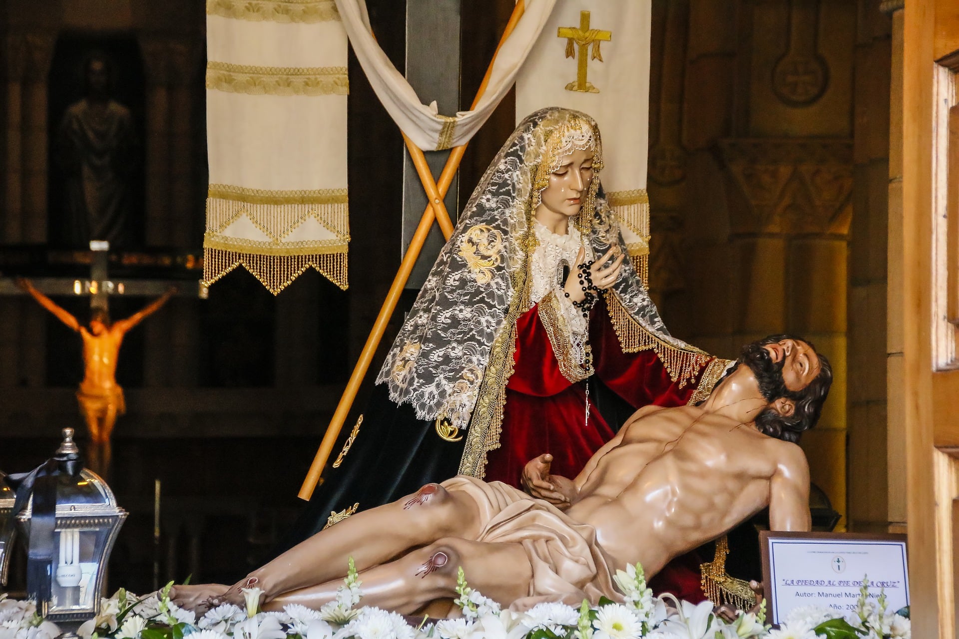 María con el cuerpo de Jesús