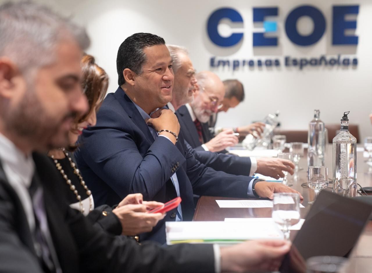 Diego Sinhue mantiene reuniones en España