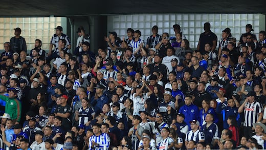 Fan de Cruz Azul que murió en CU presenta fractura de cráneo; seguridad UNAM reportó “desvanecimiento”