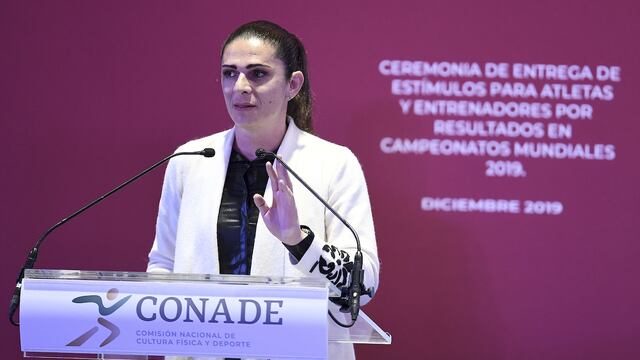 Guevara durante una conferencia de prensa