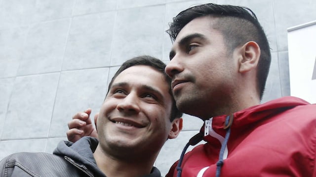 Mauricio Ruiz y su novio Jorge Velázquez, tras la salida del clóset del primero