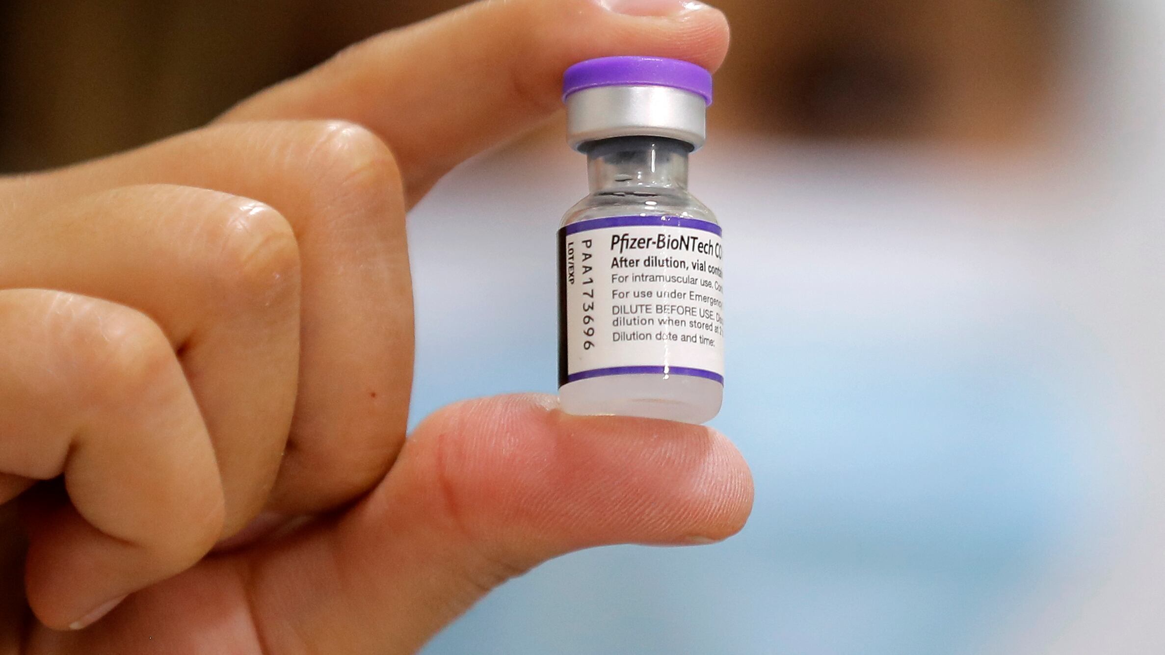 Pfizer: Vacuna contra Ómicron estará lista en marzo