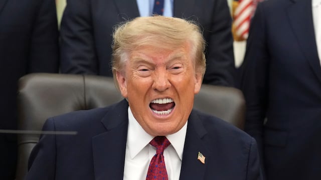 Donald Trump confirma ataque a Irán cerca del Estrecho de Ormuz