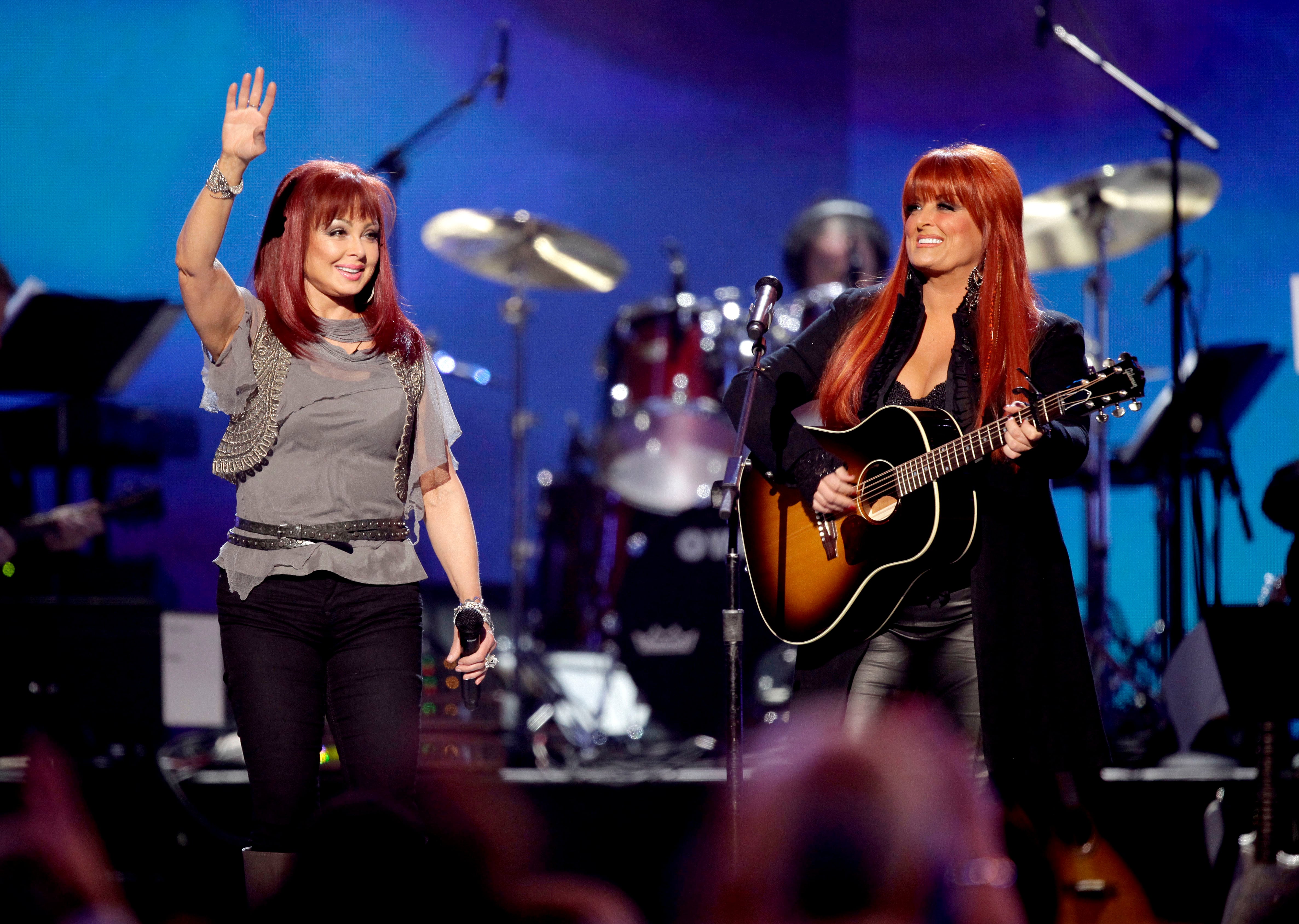 Naomi Judd y Wynonna Judd, de The Judds (AP Foto/Julie Jacobson, Archivo)