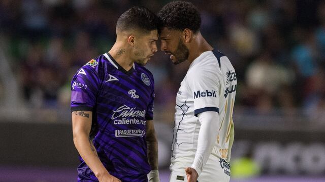 Club Pumas estrena nuevo jersey y causa polémica por su parecido al del Mazatlán FC