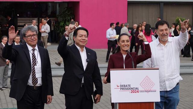 Claudia Sheinbaum, candidata a la presidencia de la república durante su llegada al primer debate presidencial