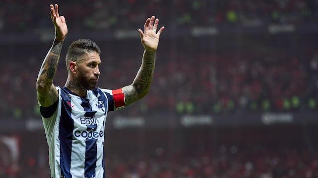 Sergio Ramos se despide de Rayados y divide a los fans por su polémico comunicado.