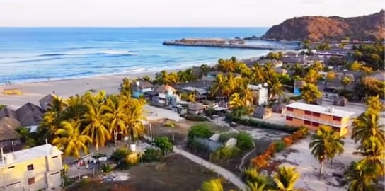 Extranjero abre hostal en isla remota de Oaxaca
