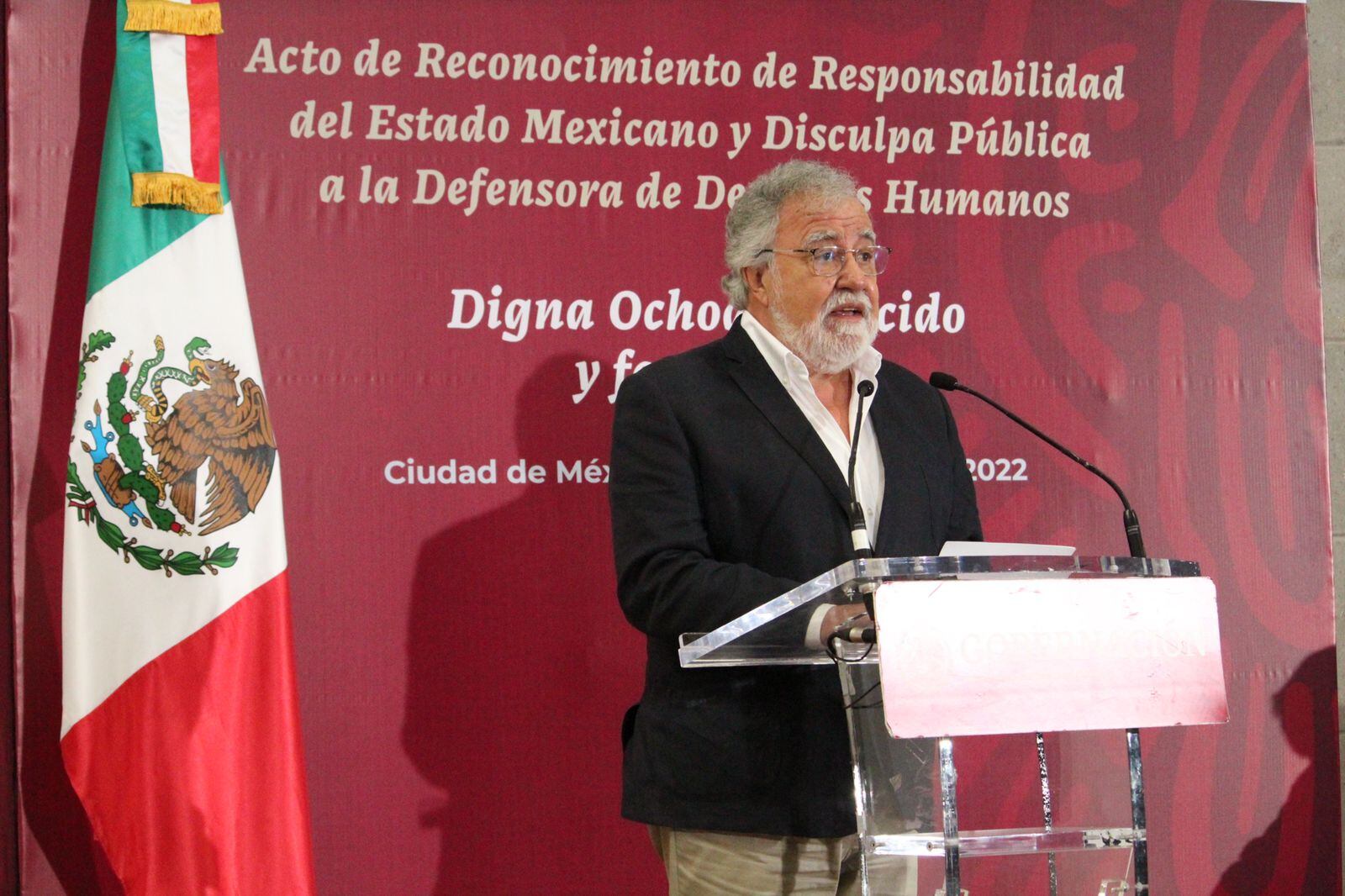 Alejandro Encinas en la disculpa pública a Digna Ochoa