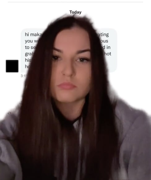Makayla, alumna