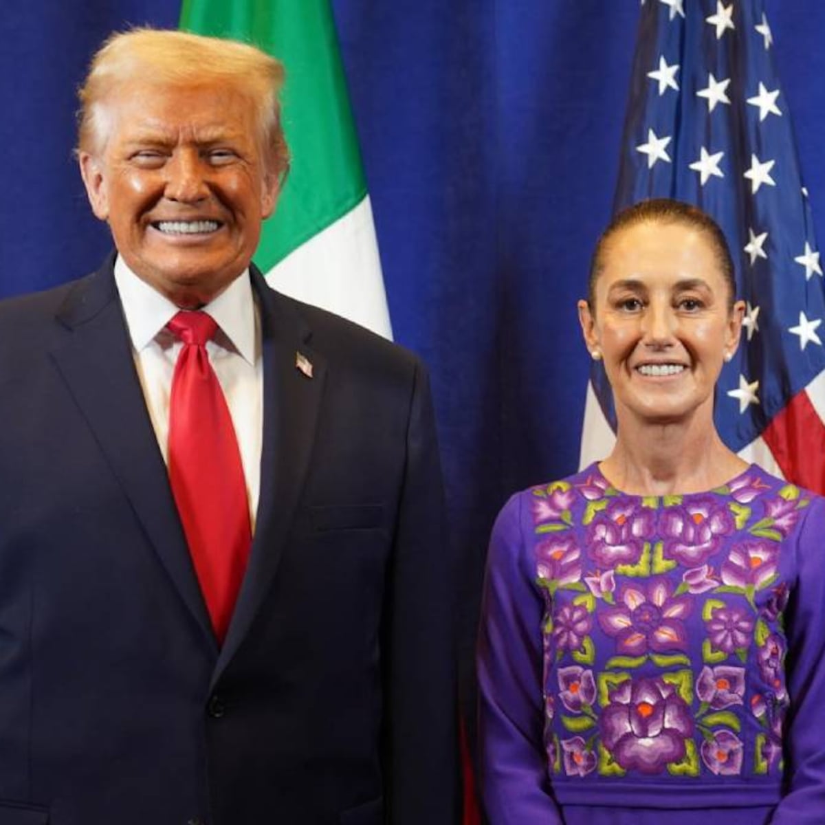 Desfile mundialista: trofeos, selfies y costuras abiertas