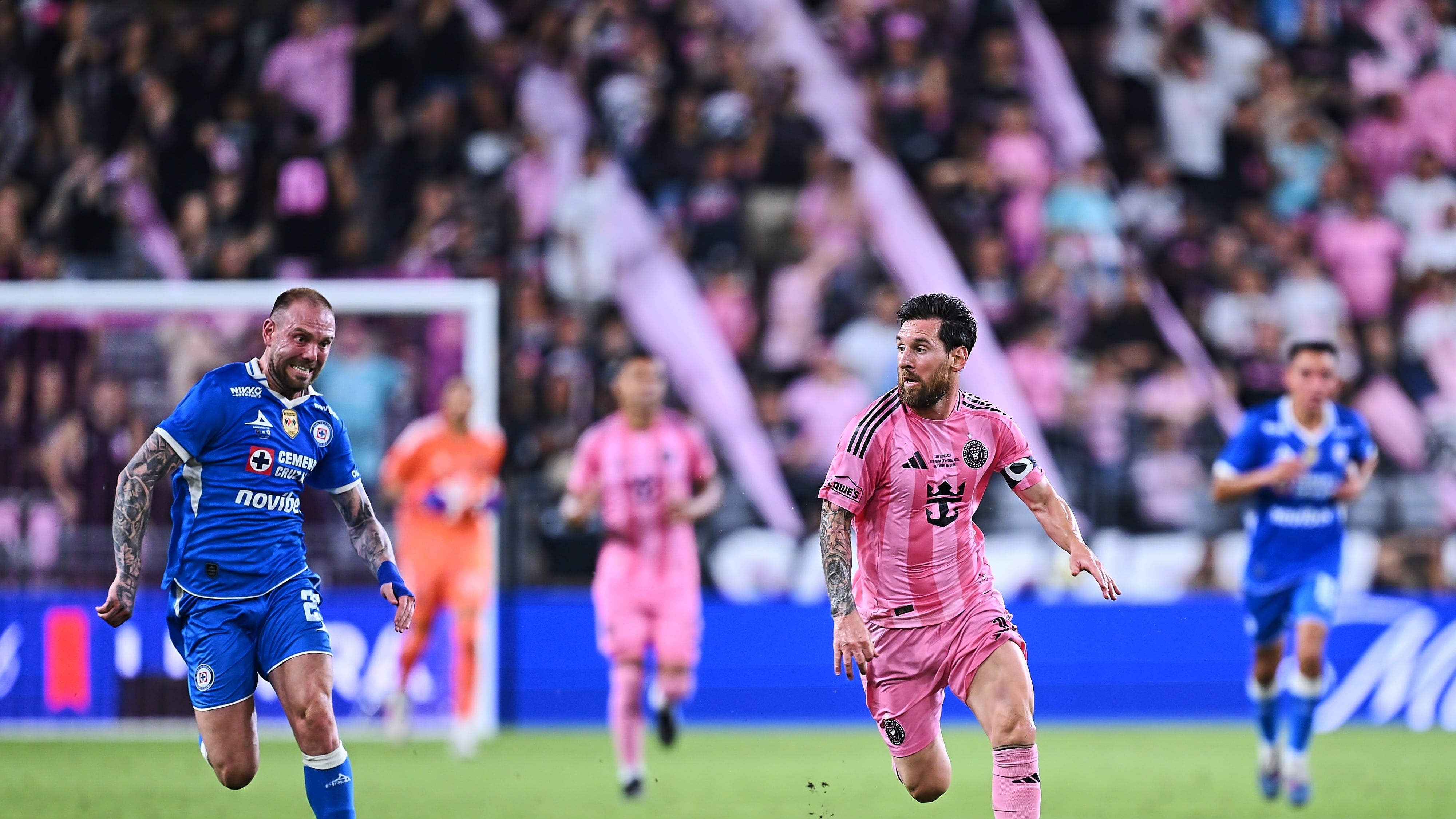 Inter Miami de Messi vence 2-0 a Cruz Azul y conquista la Campeones Cup