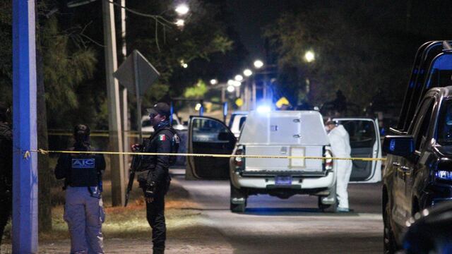 Siete personas fueron quemadas dentro de una camioneta en San José el Nuevo, Celaya.