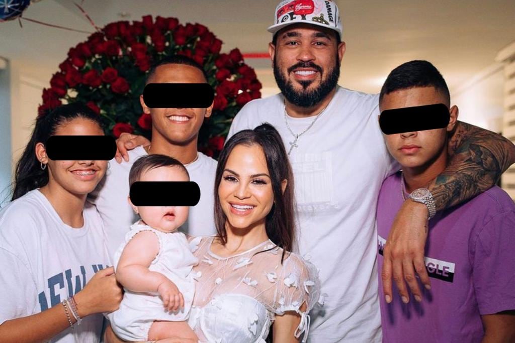 Raphy Pina y familia