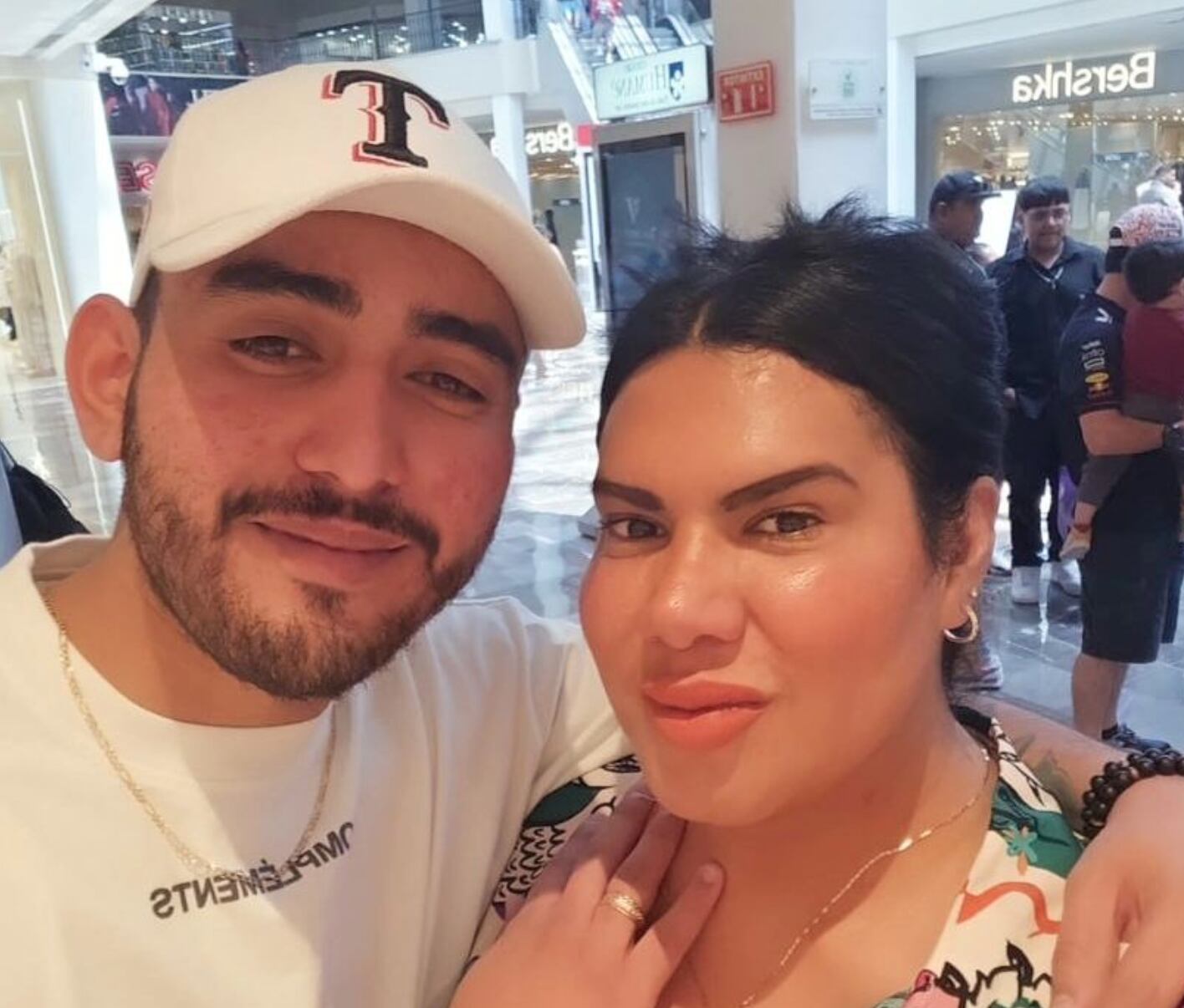 Kimberly la más preciosa y Óscar Barajas