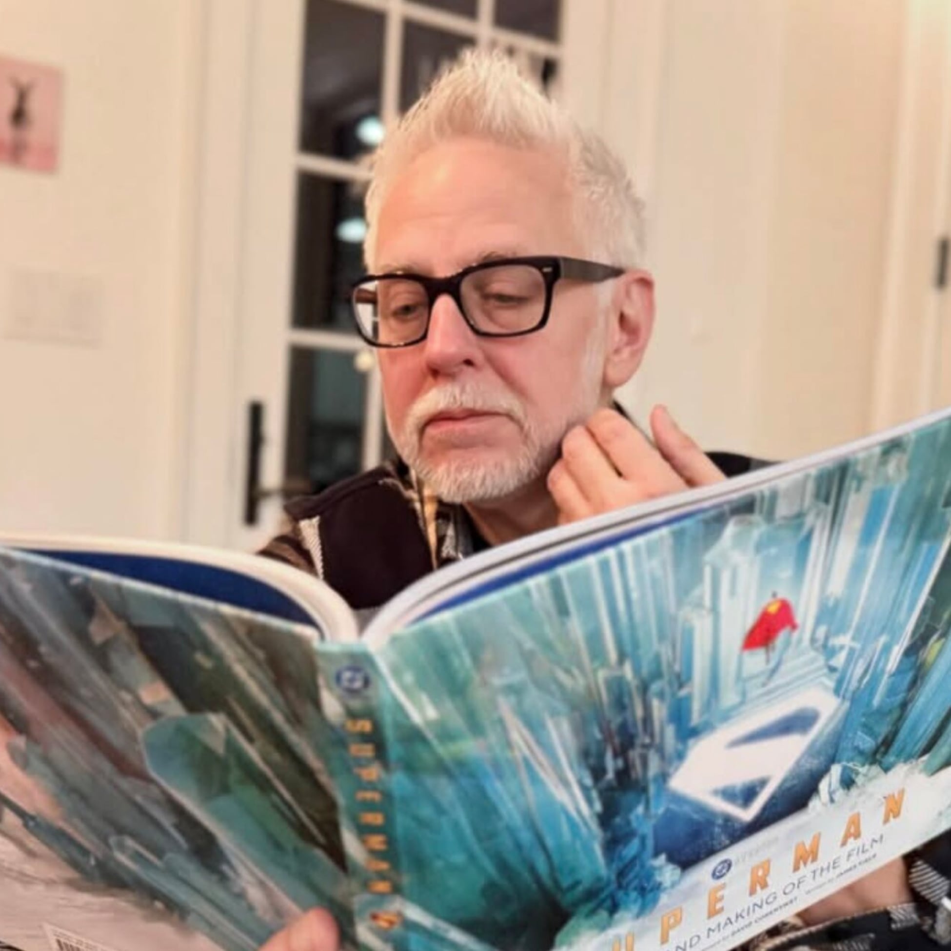 James Gunn sigue trabajando en Superman pese a rumores de despido