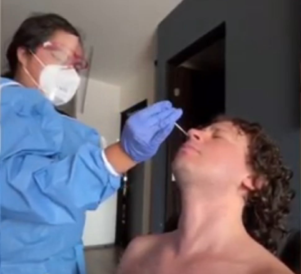 Luisito Comunica prueba PCR