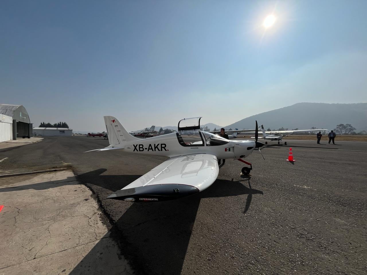 Concretan primeras ventas de avión fabricado en Guanajuato