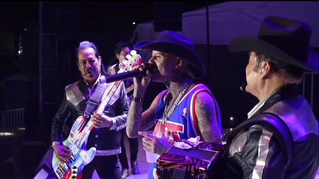 Los Tigres del Norte y Santa Fe Klan