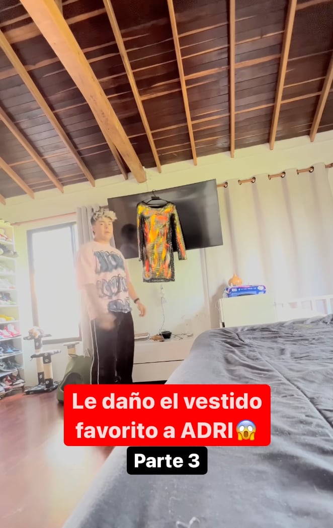 Carlos Feria en broma a su esposa
