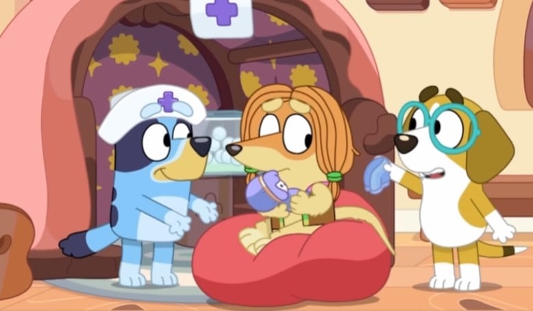 Jugando al hospital con Bluey